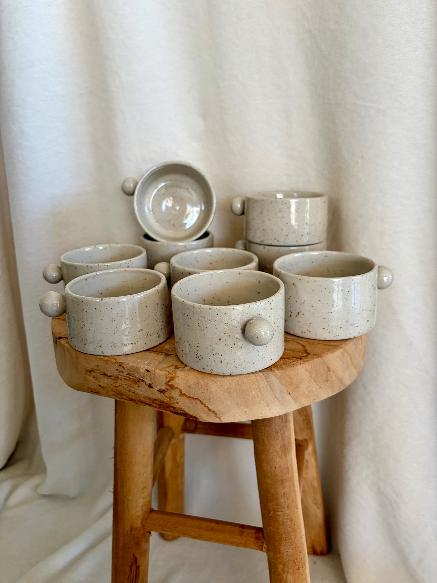 Tasses mouchetées